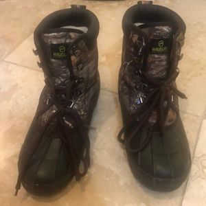 Magellan hunting boots